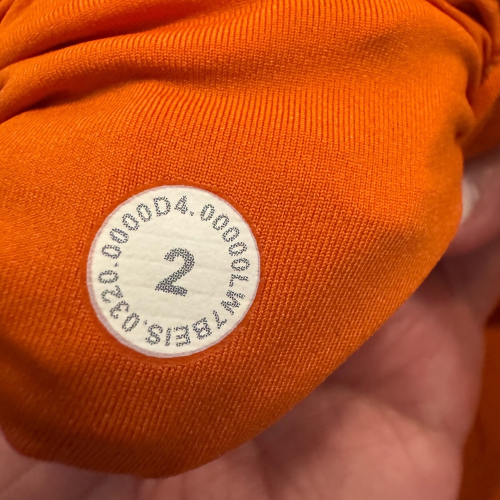 Size 2 Lululemon orange shorts special edition excellent used condition - Picture 3 of 4